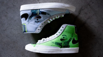 U of O Player Edition Blazer
The custom Nike Blazer retained the original high-top silhouette but shifted the Swoosh (in its original old-school silhouette) backward toward the heel to allow room for Oregon’s iconic mascot, The Duck, to take center stage. The exclusive Blazers were offered in three colorways—Gray, Green and Blue Tint—each featuring a numbered, bright green tongue.