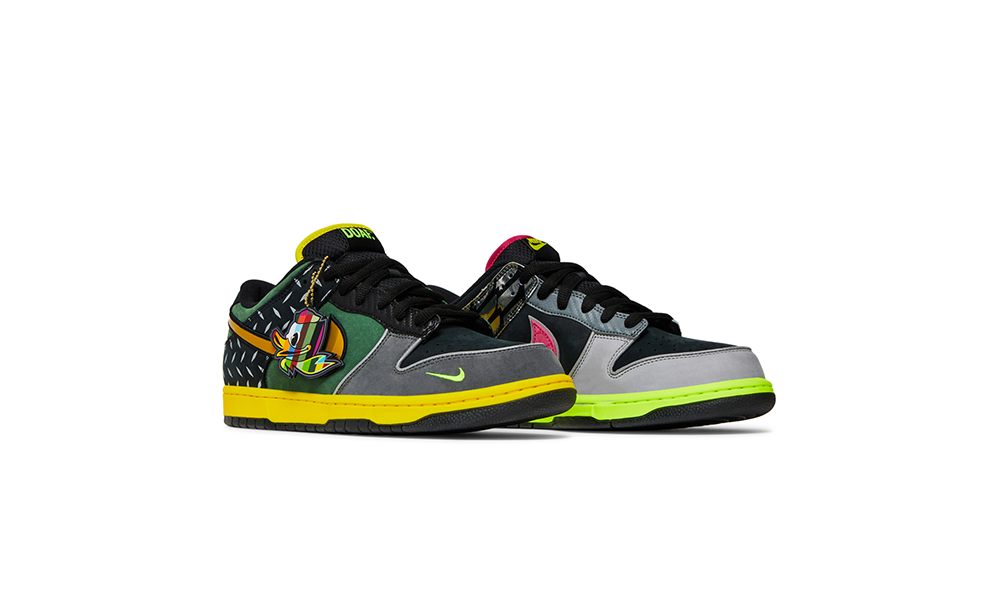 DOAF What The Duck Nike Dunk Low “Home.” The colorful collage designs also pay homage to Oregon’s innovative use of textures, materials and stitching over the years. Incorporating reflective, metallic and neon elements that helped define Oregon’s distinct look on the field, the shoes both highlight the evolution of the Ducks' uniforms and celebrate the program’s continued impact on sports culture. 